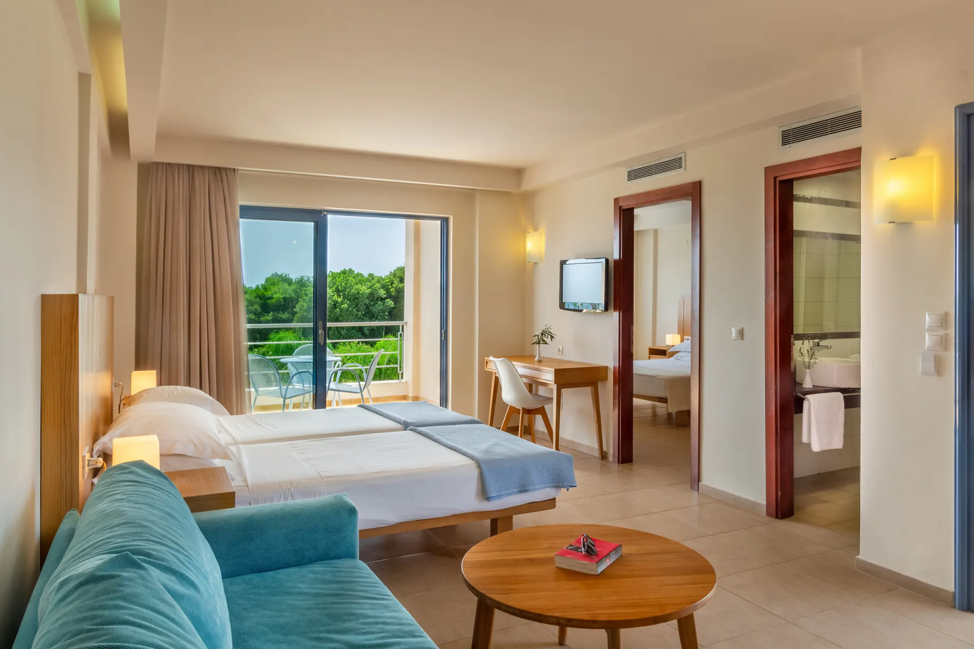 Hotel Ionian Theoxenia - Familienzimmer seitlicher Meerblick