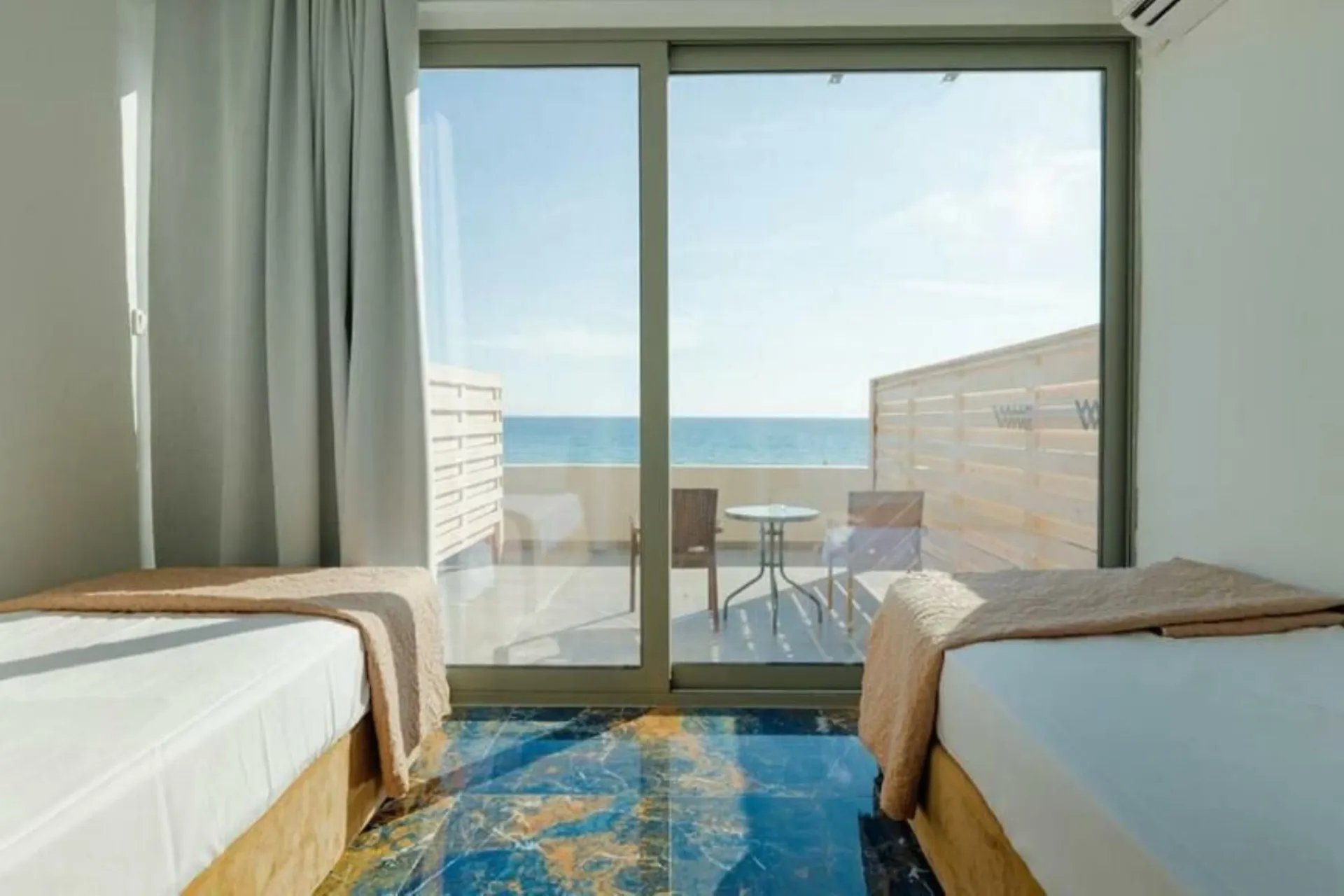 Ninos Grand Beach Hotel & Resort - Familienzimmer Superior Meerblick