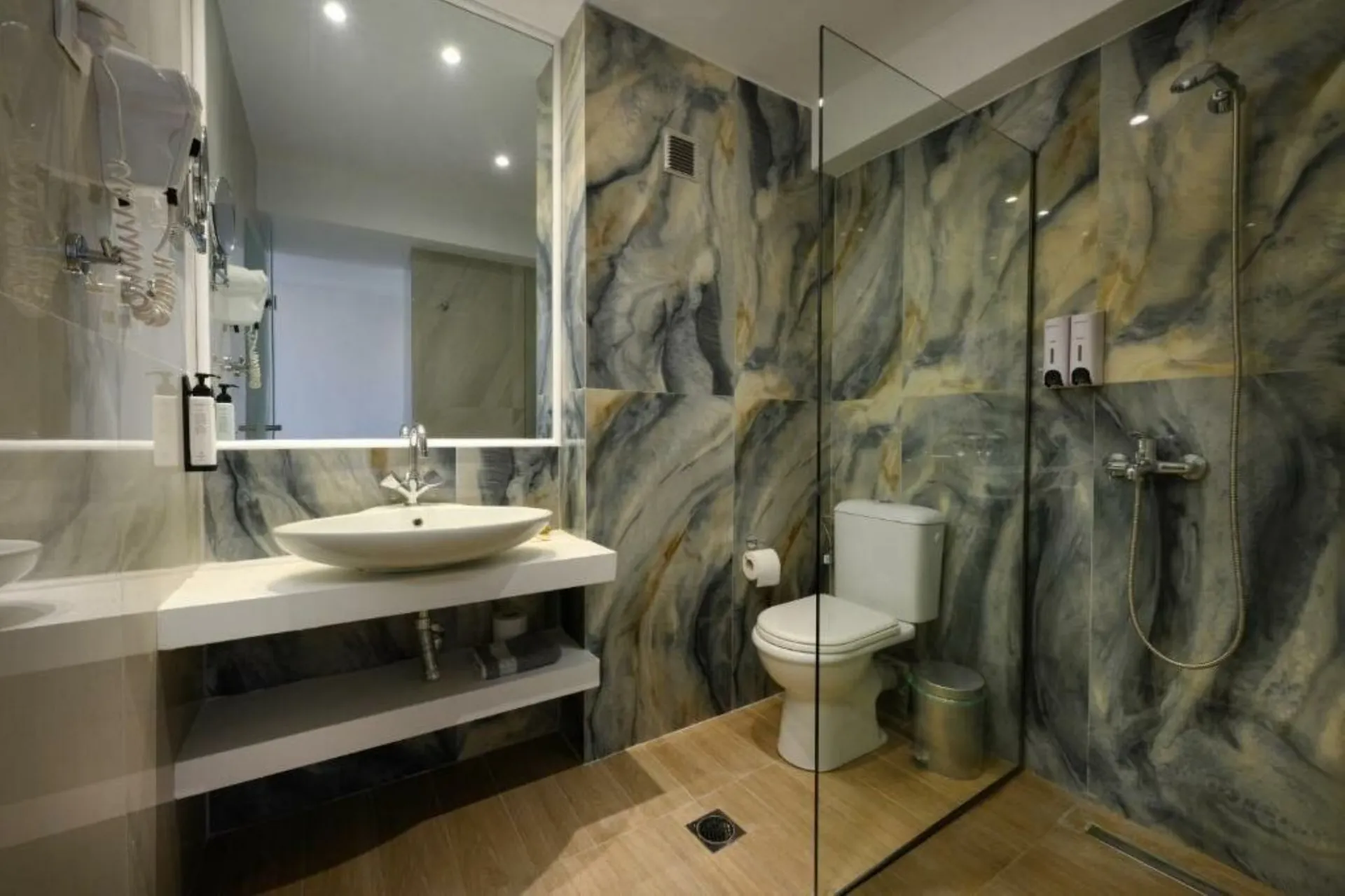 Ninos Grand Beach Hotel & Resort - Doppelzimmer Standard Gartenblick