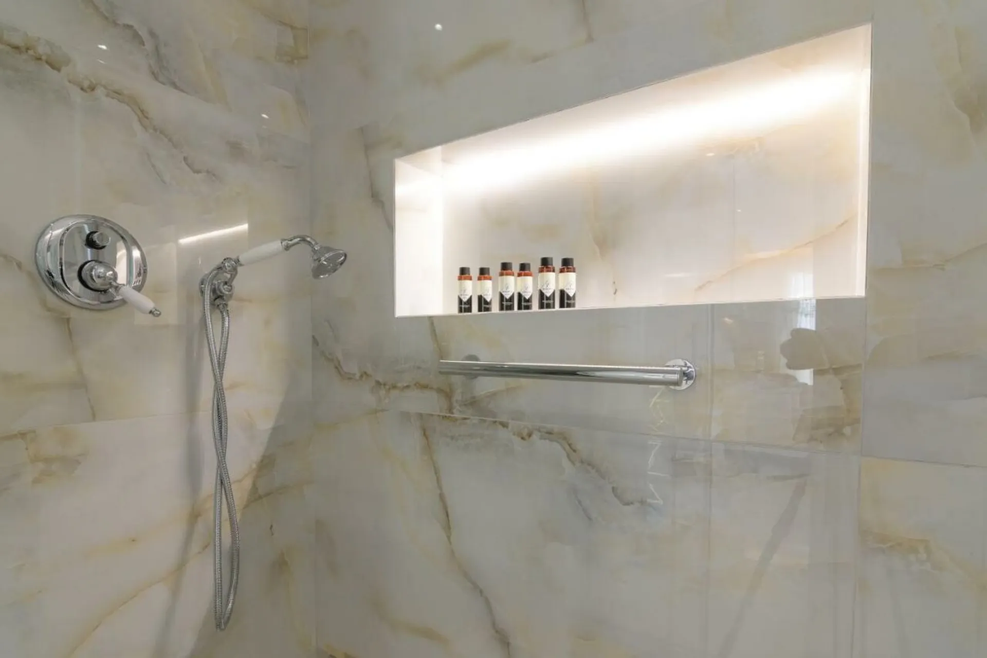 Dionysos Suites - Suite Meerblick