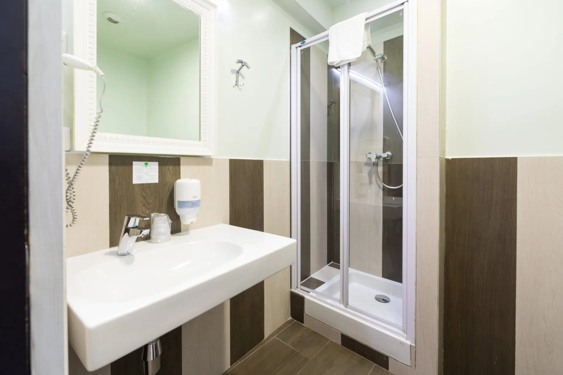 Sud Hotel - Dreibettzimmer