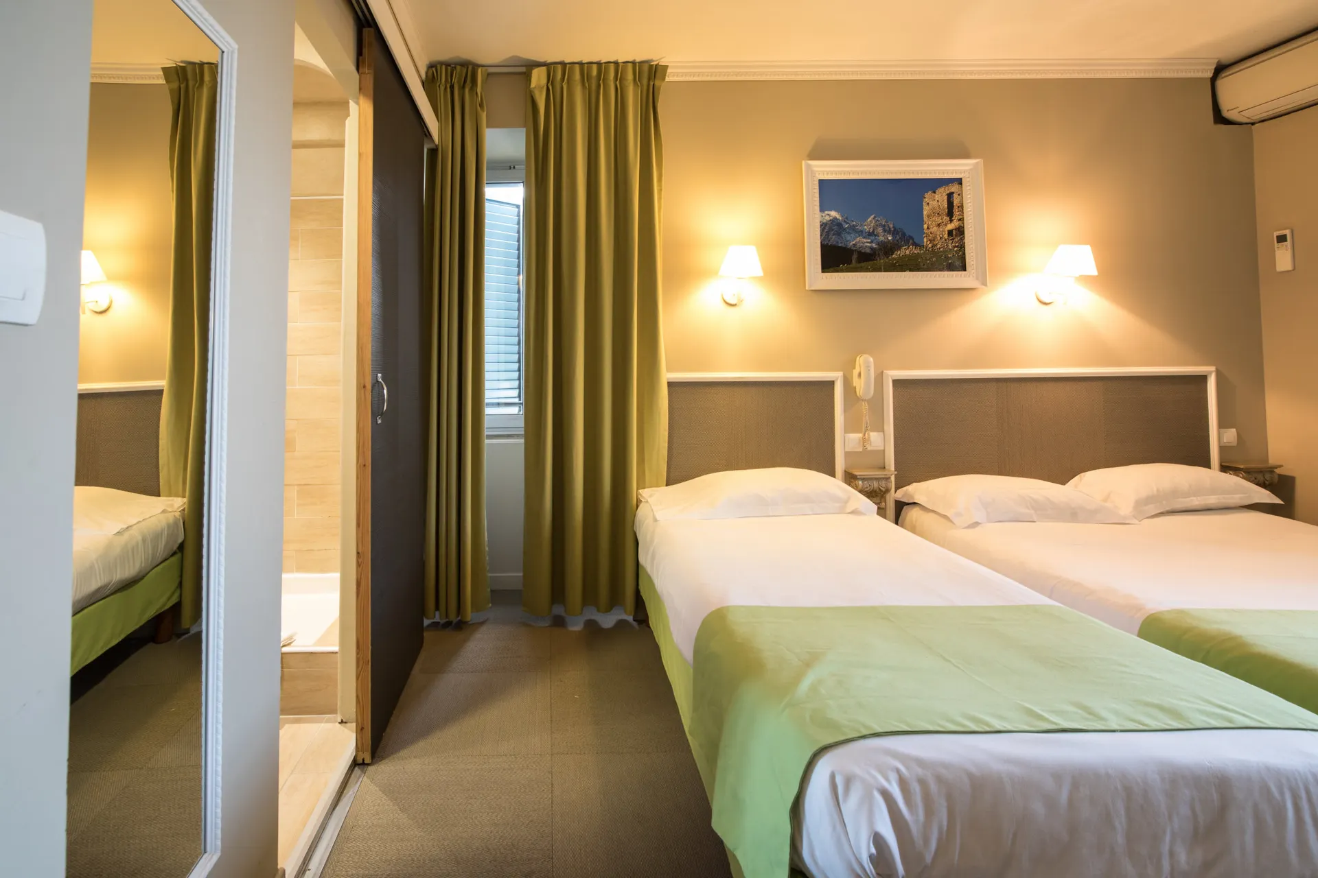 Sud Hotel - Dreibettzimmer