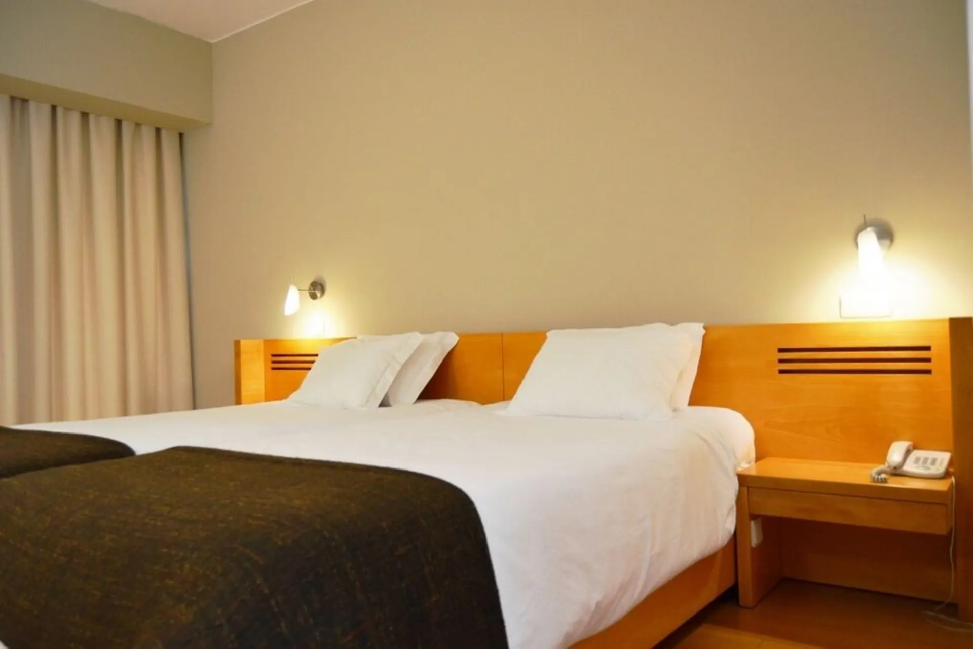 Madeira Bright Star - Doppelzimmer seitlicher Meerblick