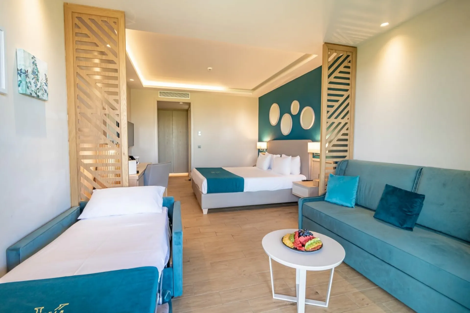 Almyros Beach Resort & Spa - Junior Suite