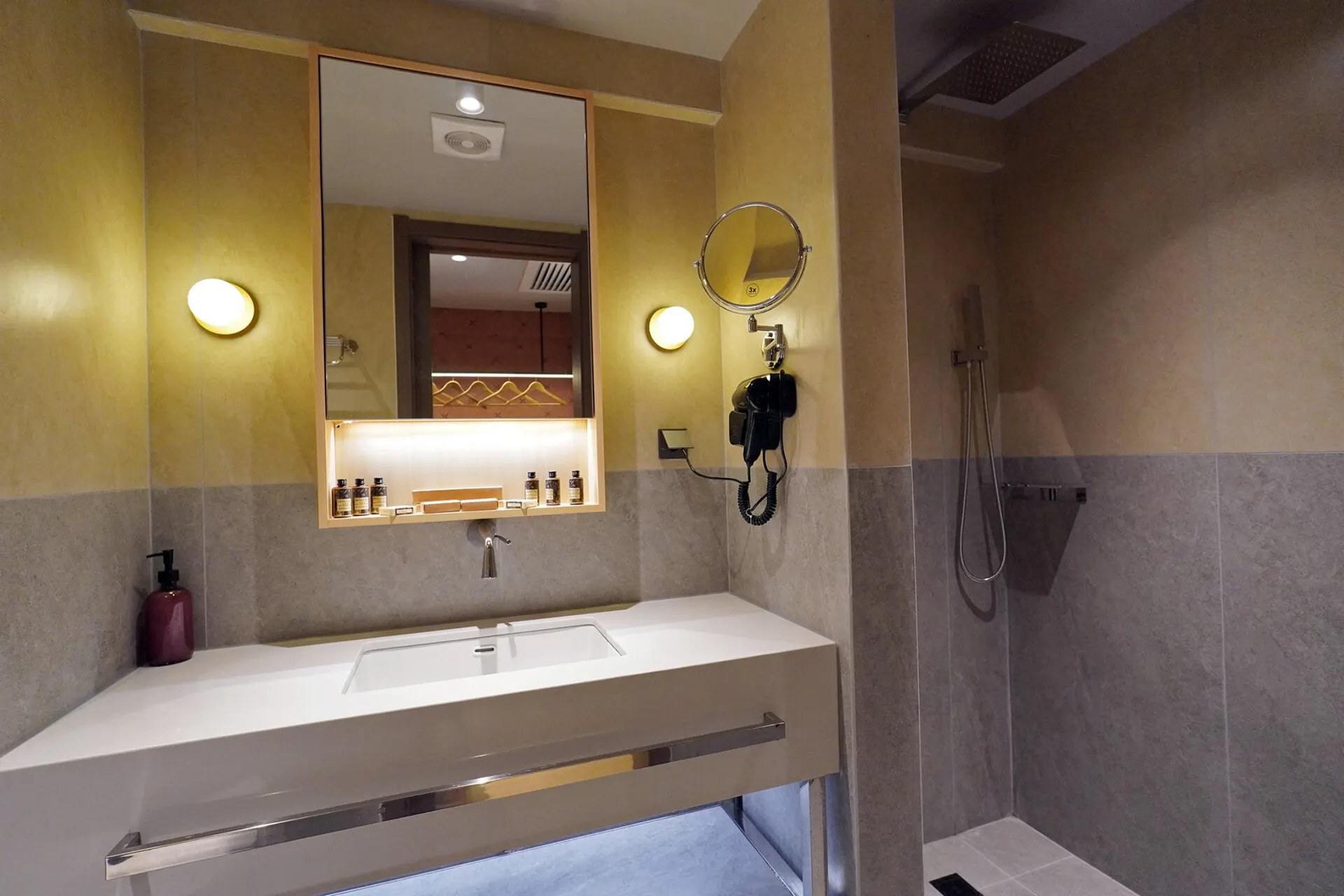 Ionian Crown Suites - Suite Ionian Gartenblick