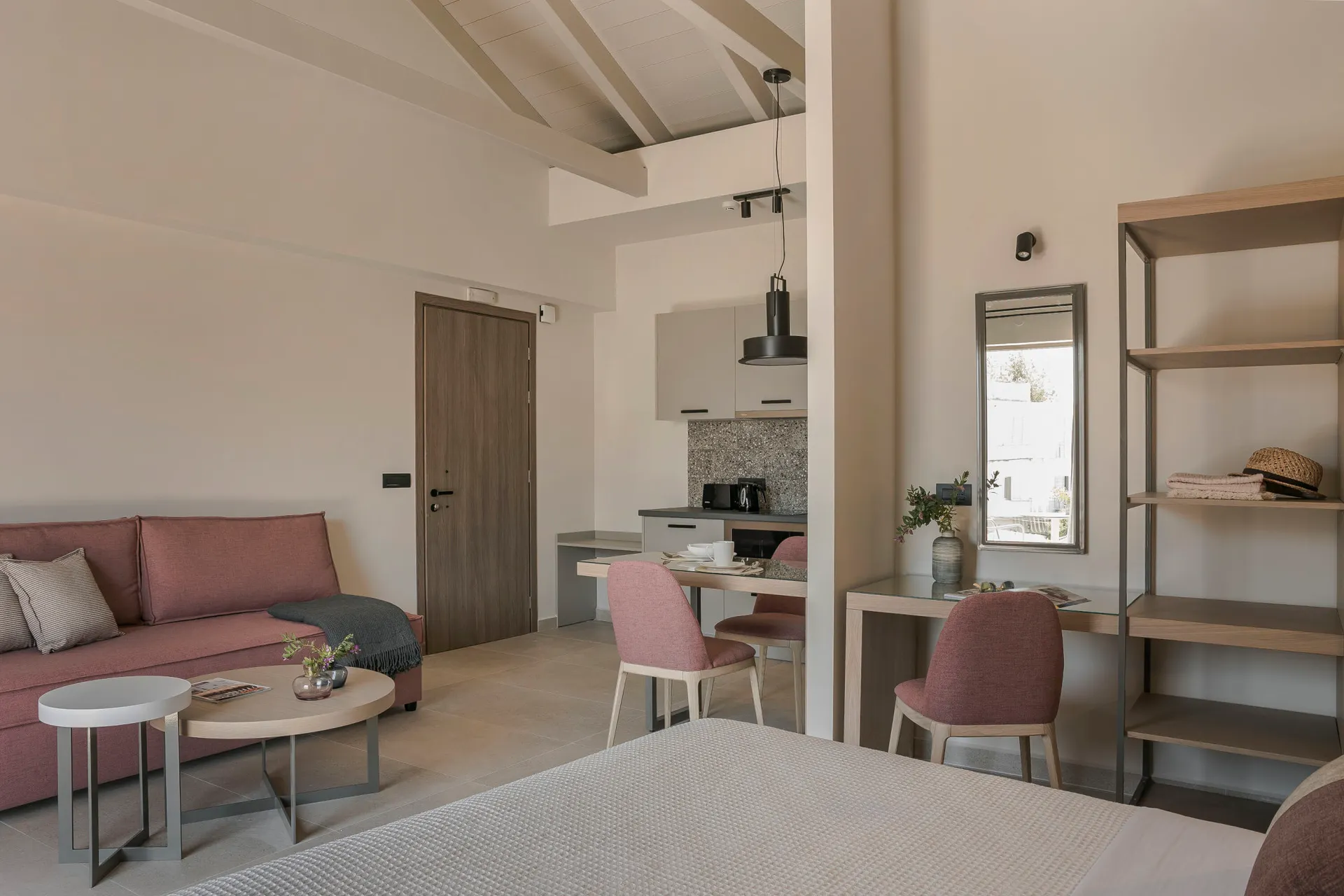 Notos Studios - Studio Superior B