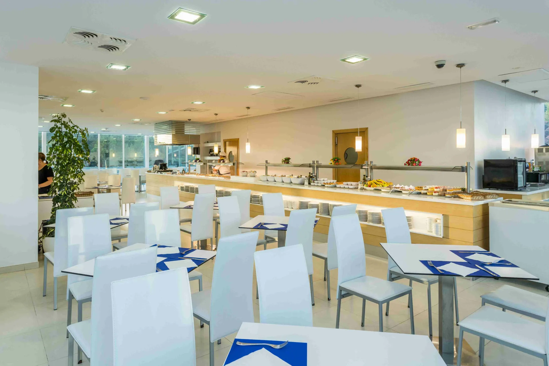 Aparthotel Cales de Ponent