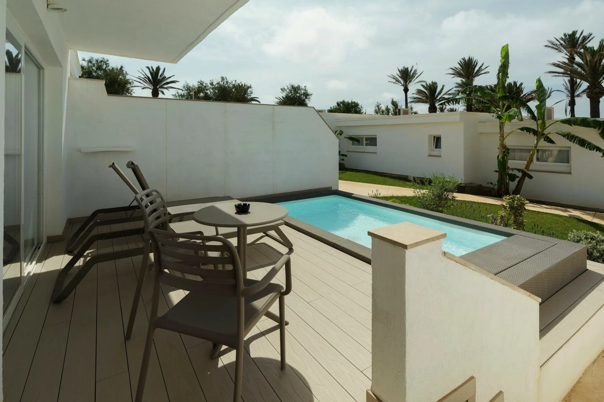 Hotel AluaSoul Menorca - Suite Gartenblick mit Privatpool